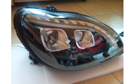 Фары передние Mercedes S-class W220