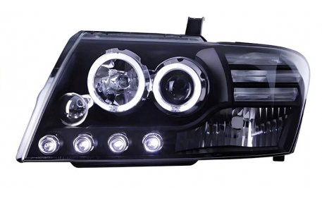 Фары передние Mitsubishi Pajero Wagon 3