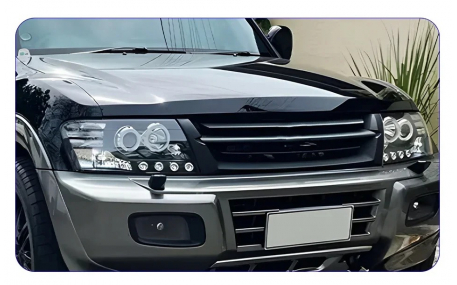 Фары передние Mitsubishi Pajero Wagon 3