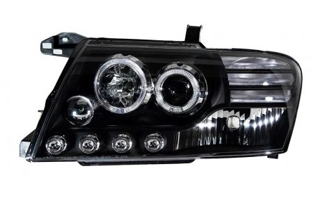 Фары передние Mitsubishi Pajero Wagon 3