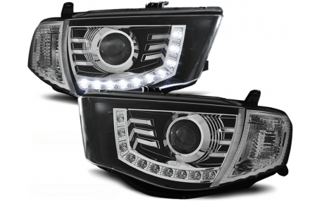 Фары передние Mitsubishi L200