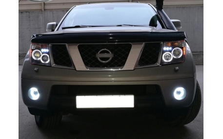 Фары передние Nissan Navara 2005-2010