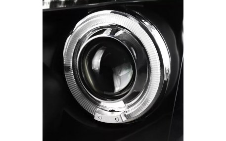 Фары передние Nissan Navara 2005-2010