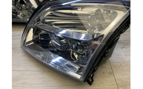 Фары передние Opel Vectra C 2002-2005