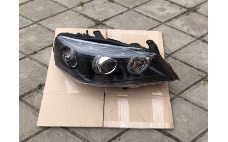 Фары передние Opel Astra G