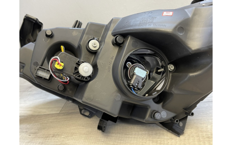 Фары передние Opel Astra J