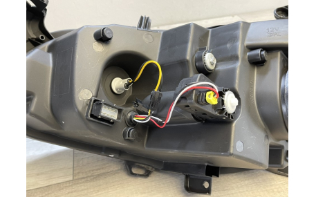 Фары передние Opel Astra J