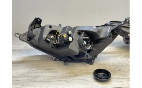 Фары передние Opel Astra J