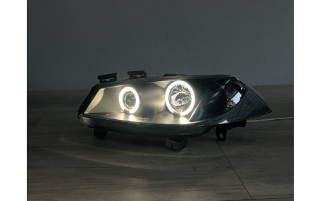 Фары передние Renault Megane 2002-2005