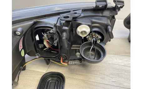Фары передние Renault Megane 2002-2005