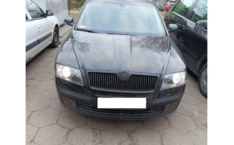 Фары передние Skoda Octavia A5 2004-2008