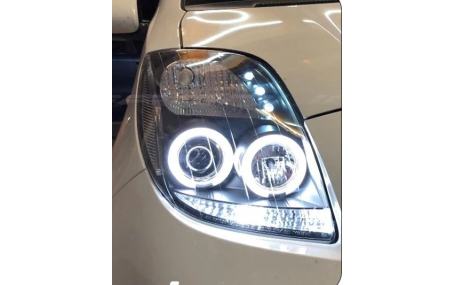 Фары передние Toyota Yaris