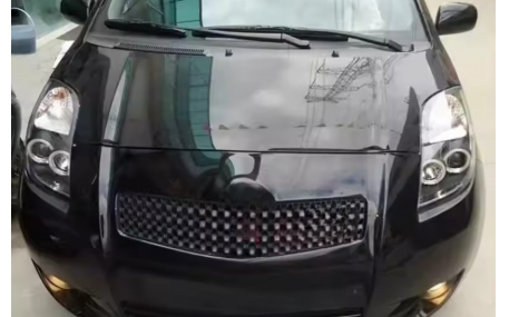 Фары передние Toyota Yaris