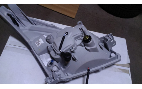 Фары передние Toyota Land Cruiser Prado 120