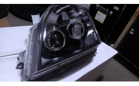 Фары передние Toyota Land Cruiser Prado 120