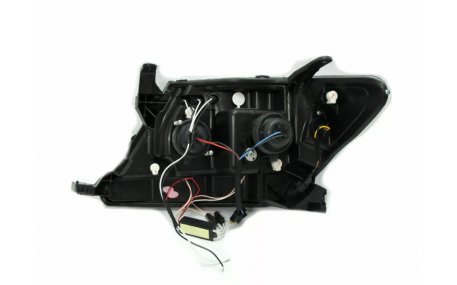 Фары передние Toyota Hilux 2005-2011