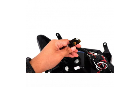 Фары передние Toyota Hilux 2005-2011