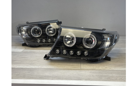 Фары передние Toyota Land Cruiser 200