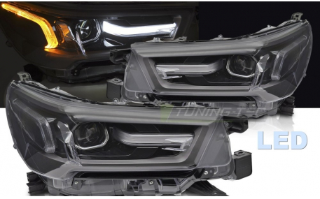 Фары передние Toyota Hilux 2021-2024