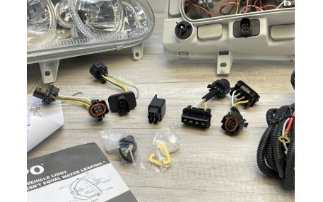 Фары передние Volkswagen Golf 3