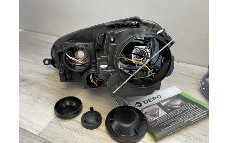 Фары передние Volkswagen Golf 5