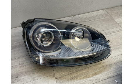 Фары передние Volkswagen Golf 5