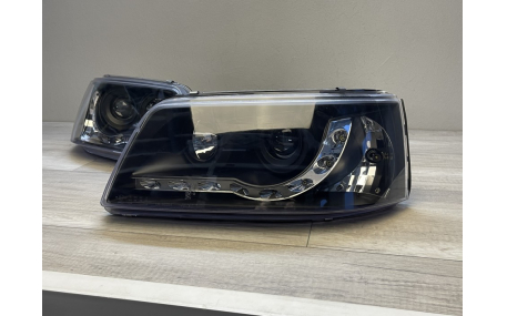 Фары передние Volkswagen T5