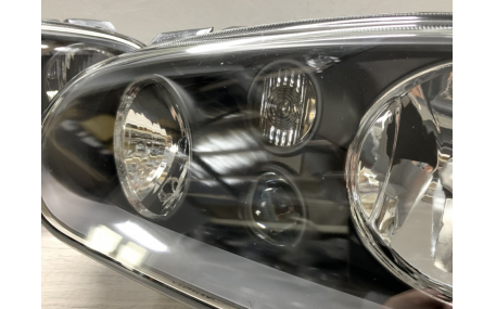 Фары передние Volkswagen Golf 4