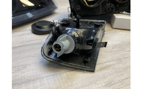 Фары передние Volkswagen Passat B5 1996-2000