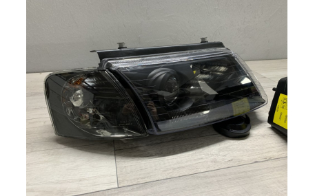 Фары передние Volkswagen Passat B5 1996-2000