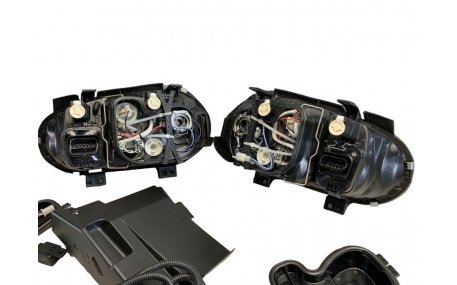 Фары передние Volkswagen Golf 4