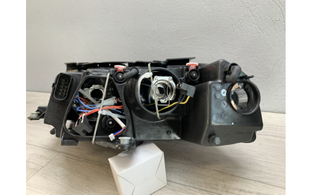 Фары передние Volkswagen Passat B5 2000-2005