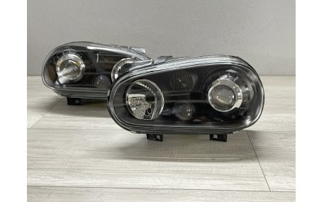 Фары передние Volkswagen Golf 4