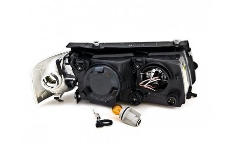 Фары передние Volkswagen Passat B5 1996-2000