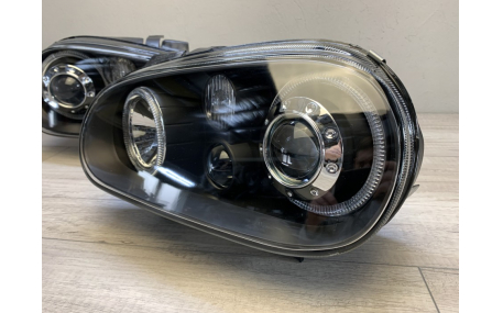 Фары передние Volkswagen Golf 4