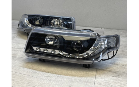 Фары передние Volkswagen Passat B4
