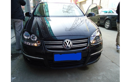 Фары передние Volkswagen Golf 5
