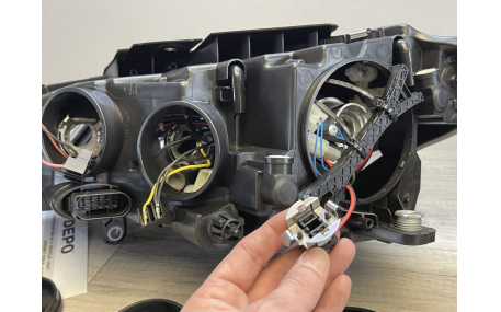 Фары передние Volkswagen Passat CC