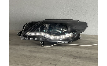 Фары передние Volkswagen Passat CC