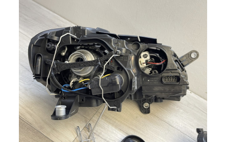 Фары передние Volkswagen Passat B7