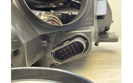 Фары передние Volkswagen Tiguan 2011-2016