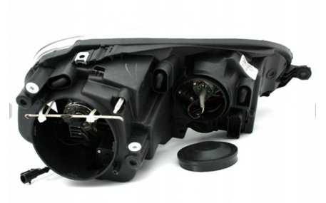 Фары передние Volkswagen Golf 5