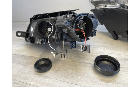 Фары передние Volkswagen Passat B6