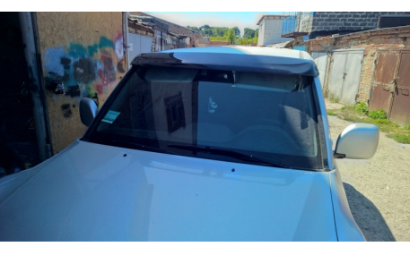 Козырек Mitsubishi Pajero Wagon