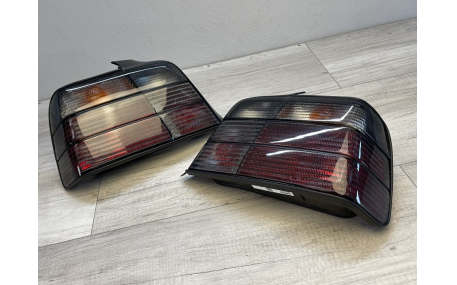 Фонари задние BMW E36 Sedan