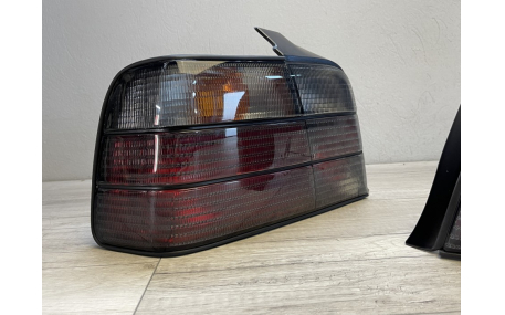 Фонари задние BMW E36 Sedan