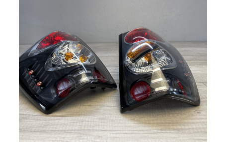 Фонари задние JEEP Grand Cherokee