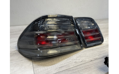 Фонари задние Mercedes E-class W210