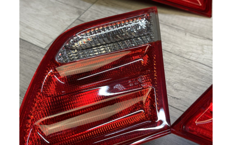 Фонари задние Mercedes E-class W210