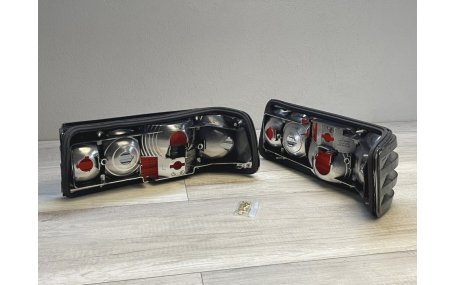 Фонари задние Mercedes S-class W126